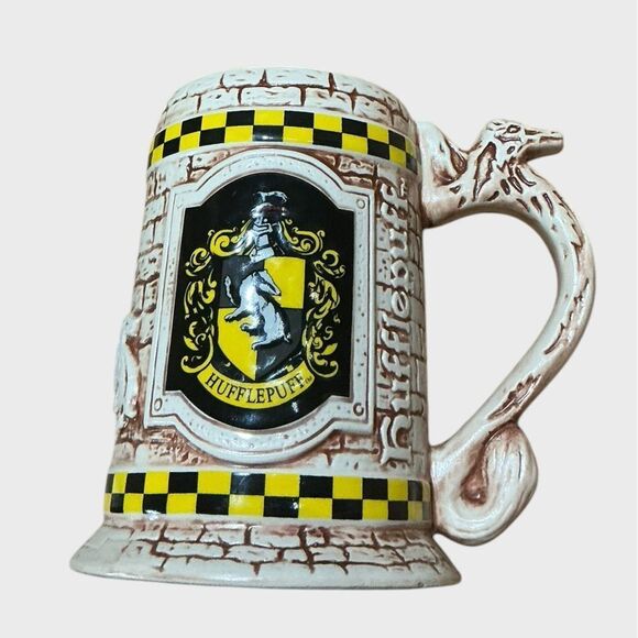 Wizarding World of Harry Potter Sculpted Ceramic Hufflepuff Stein Mug Cup - Picture 5 of 7